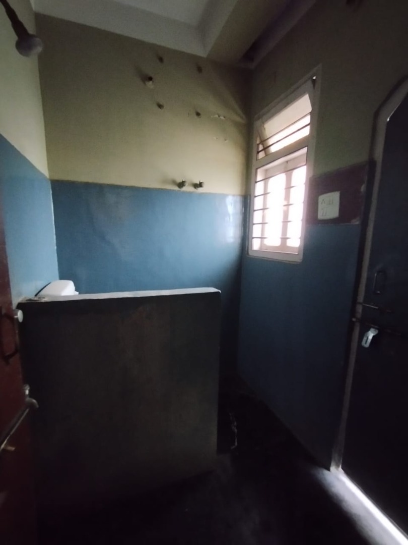 Unfurnished 2bhk in Bholanath Mandir Ulubari, near Royal Furniture, Ulubari, Guwahati, Assam, India for Rent